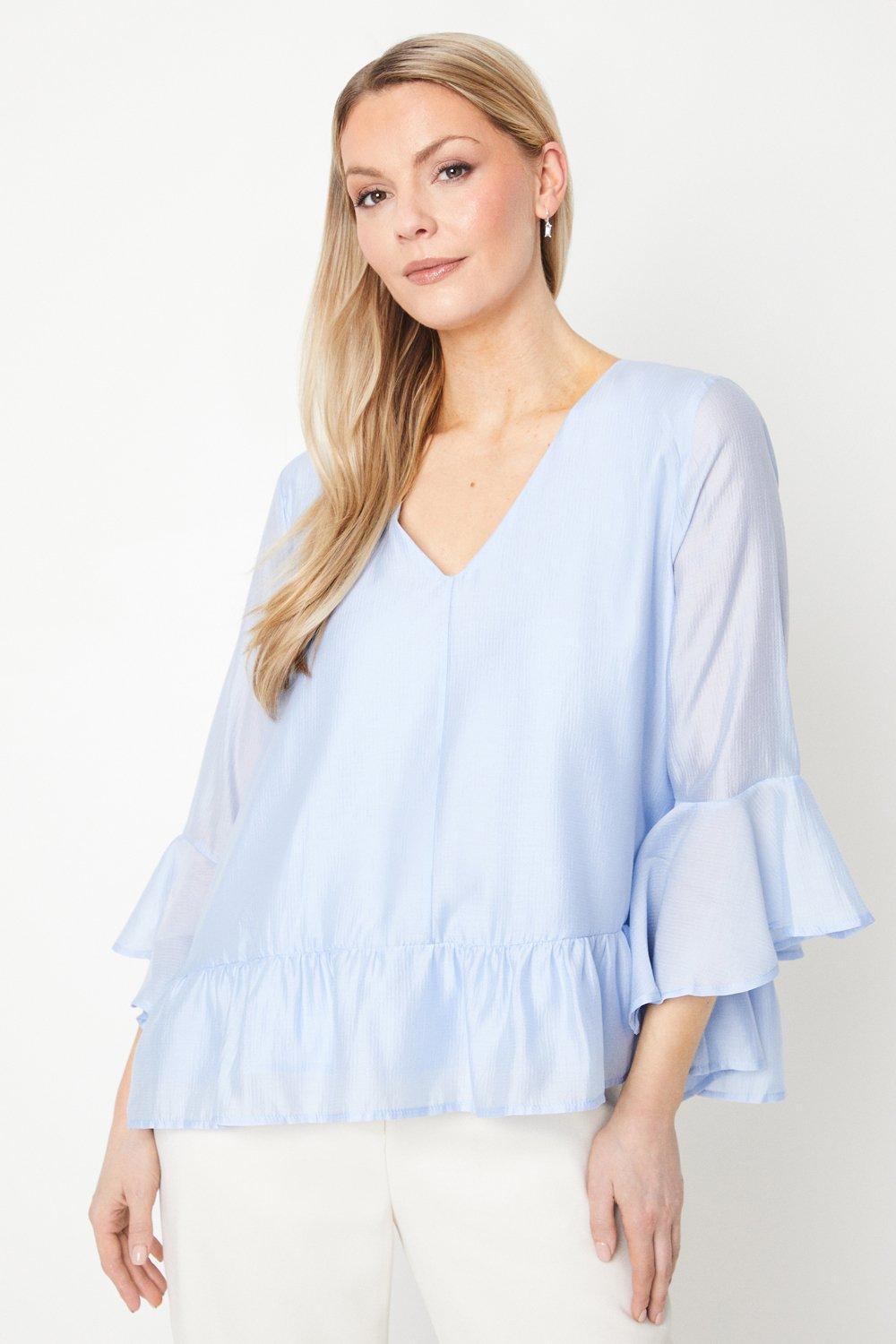 Womens Textured Relaxed Flute Sleeve Top
